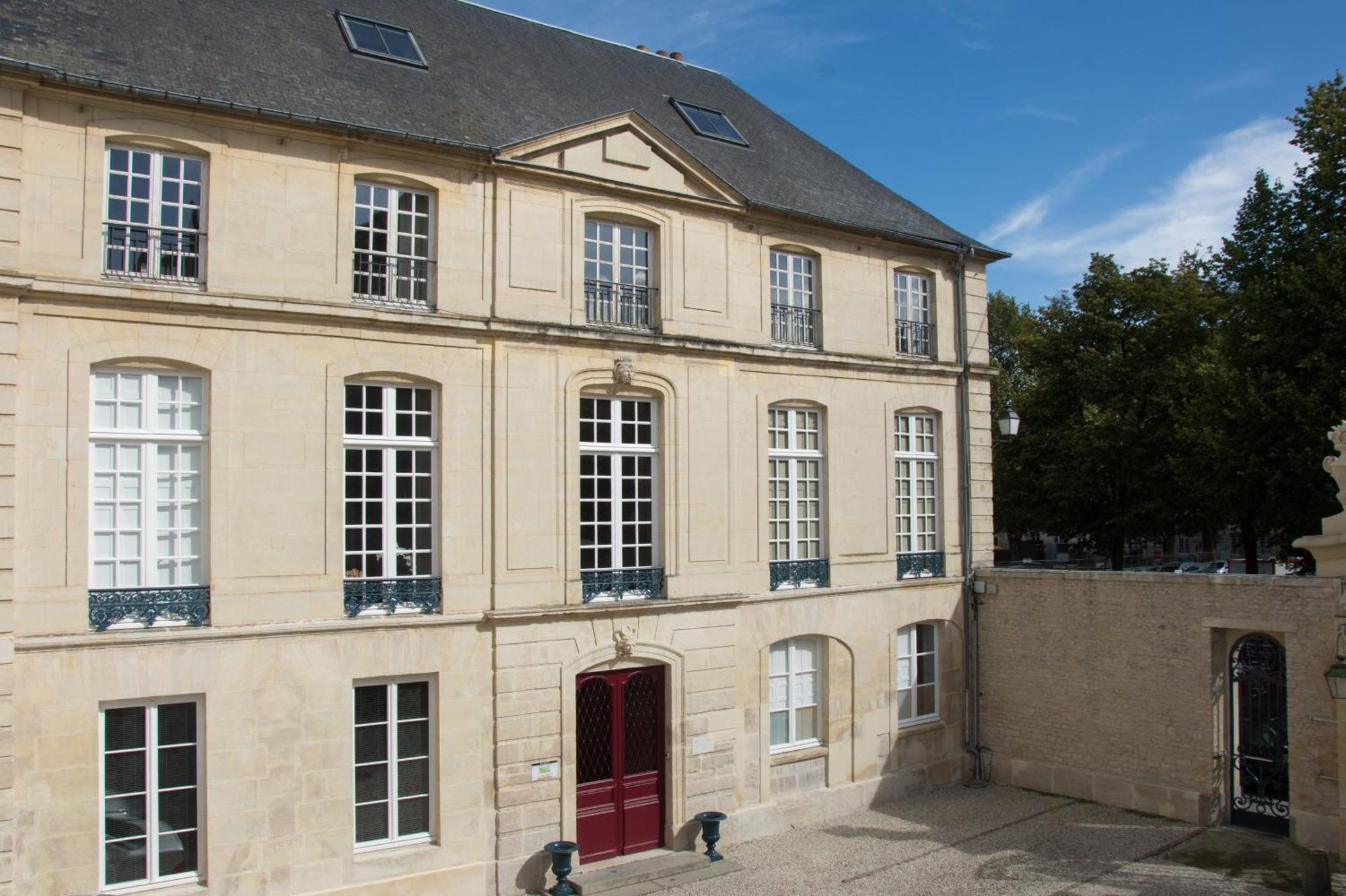 Villa Republique Normandie Кан Экстерьер фото
